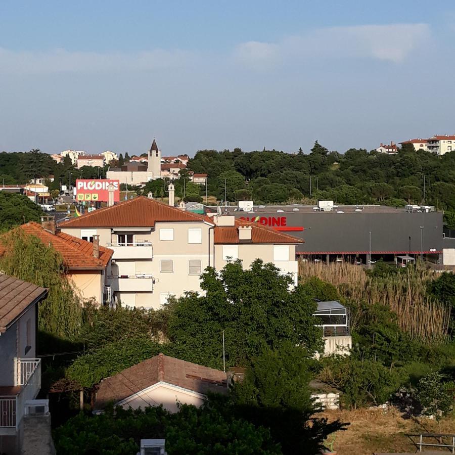 PUY Studio Apartman "Nicole" מראה חיצוני תמונה
