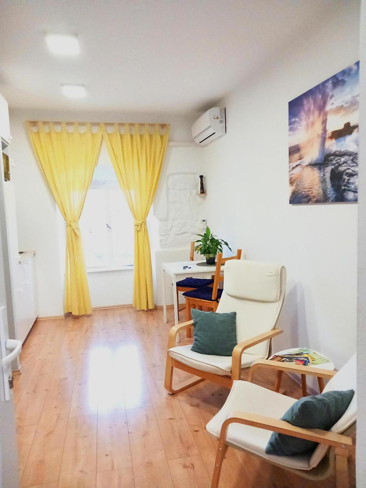 PUY Studio Apartman "Nicole" מראה חיצוני תמונה
